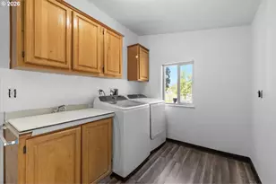 2447 Stringer Gap Rd, Grants Pass, OR 97527 - Photo 25