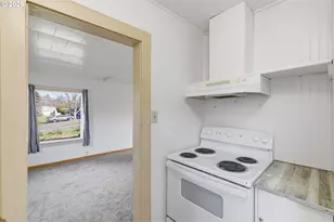 800 Oakhill Ave SE, Salem, OR 97302 - Photo 9