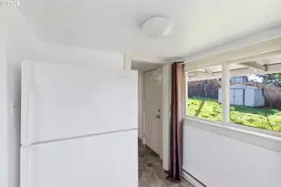 800 Oakhill Ave SE, Salem, OR 97302 - Photo 11