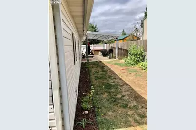 4676 Mahogany Ln, Sweet Home, OR 97386 - Photo 21