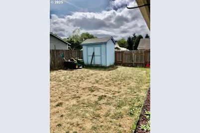 4676 Mahogany Ln, Sweet Home, OR 97386 - Photo 17