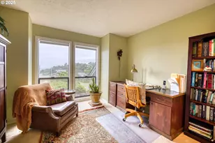 557 NW 54th St, Newport, OR 97365 - Photo 35