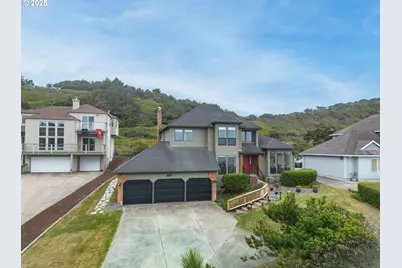 557 NW 54th St, Newport, OR 97365 - Photo 43