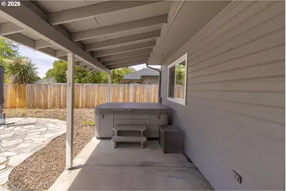 196 Nadine Ln, Central Point, OR 97502 - Photo 41