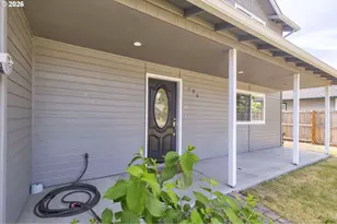 196 Nadine Ln, Central Point, OR 97502 - Photo 45