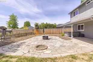 196 Nadine Ln, Central Point, OR 97502 - Photo 37
