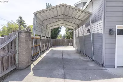 196 Nadine Ln, Central Point, OR 97502 - Photo 47
