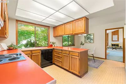 6010 SW Texas Ct, Portland, OR 97219 - Photo 17