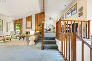6010 SW Texas Ct, Portland, OR 97219 - Photo 9