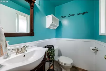 13260 SW Evergreen St, Beaverton, OR 97005 - Photo 21