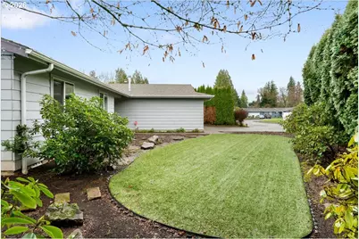 997 Julie St, Keizer, OR 97303 - Photo 3