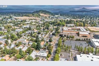 8451 SE Bush St, Portland, OR 97266 - Photo 45