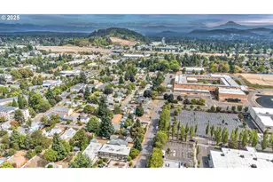 8451 SE Bush St, Portland, OR 97266 - Photo 45