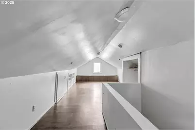 8451 SE Bush St, Portland, OR 97266 - Photo 29