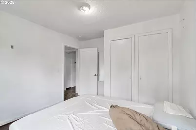 8451 SE Bush St, Portland, OR 97266 - Photo 11