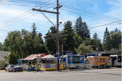 7515 SW Capitol Hwy, Portland, OR 97219 - Photo 33