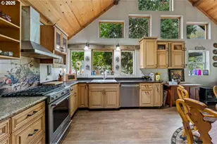 6425 Lakeshore Dr, Selma, OR 97538 - Photo 9