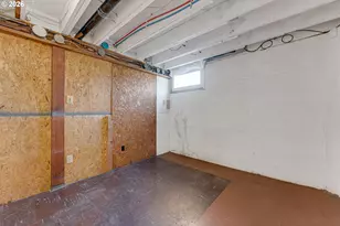 6802 SW Canyon Rd, Portland, OR 97225 - Photo 17