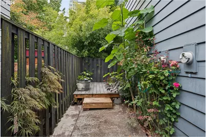 1824 NE Wasco St #4, Portland, OR 97232 - Photo 25