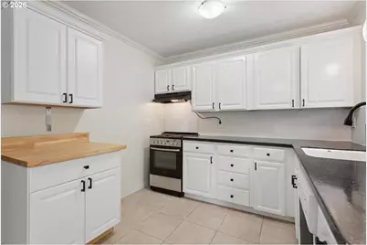 1824 NE Wasco St #4, Portland, OR 97232 - Photo 11