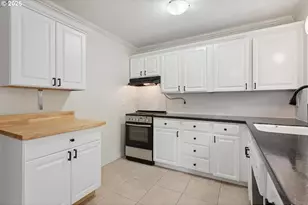1824 NE Wasco St, Portland, OR 97232 - Photo 11