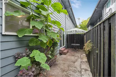 1824 NE Wasco St #4, Portland, OR 97232 - Photo 25