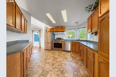 98603 Camellia Dr, Brookings, OR 97415 - Photo 7