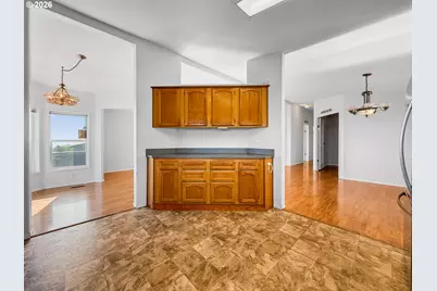 98603 Camellia Dr, Brookings, OR 97415 - Photo 11