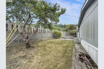 98603 Camellia Dr, Brookings, OR 97415 - Photo 43
