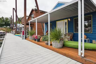 19609 NE Marine Dr, Portland, OR 97230 - Photo 5