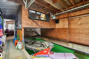 19609 NE Marine Dr, Portland, OR 97230 - Photo 21