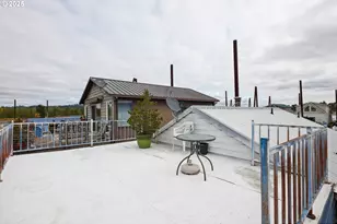 19609 NE Marine Dr, Portland, OR 97230 - Photo 29