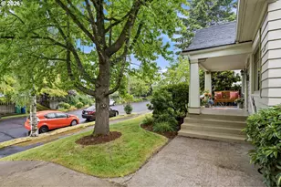 2747 NE Schuyler St, Portland, OR 97212 - Photo 31