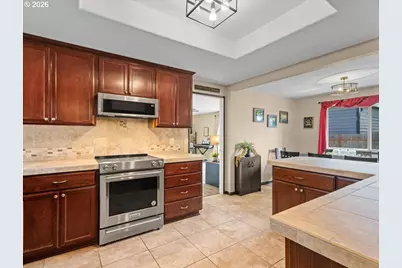 940 NE Baldwin St, Hillsboro, OR 97124 - Photo 13