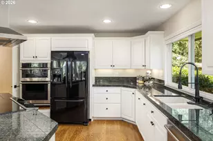 32475 SW Lake Point Ct, Wilsonville, OR 97070 - Photo 17