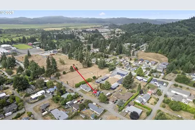 1735 N Elm St, Coquille, OR 97423 - Photo 35