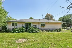 892 D St, Independence, OR 97351 - Photo 25