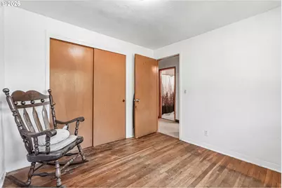 892 D St, Independence, OR 97351 - Photo 19