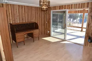 2690 Rocky Way, Salem, OR 97306 - Photo 17