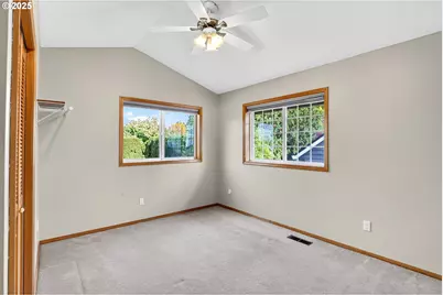 535 NE 24th St, Gresham, OR 97030 - Photo 31