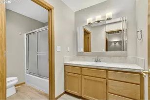 535 NE 24th St, Gresham, OR 97030 - Photo 33