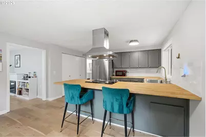 5620 S Riverside Ln #1, Portland, OR 97239 - Photo 19