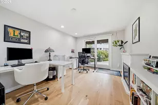 5620 S Riverside Ln, Portland, OR 97239 - Photo 25