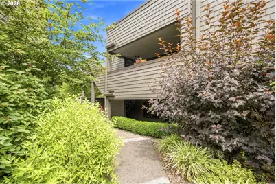 5620 S Riverside Ln #1, Portland, OR 97239 - Photo 7