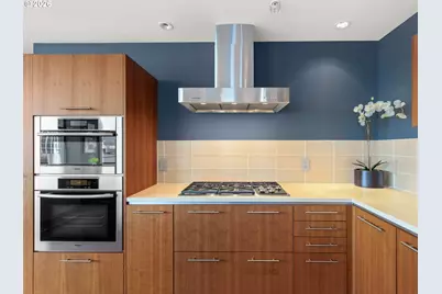 311 NW 12th Ave #903, Portland, OR 97209 - Photo 19