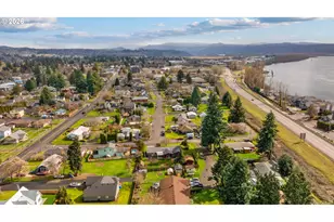 235 9th St, Washougal, WA 98671 - Photo 29