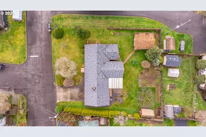 235 9th St, Washougal, WA 98671 - Photo 33