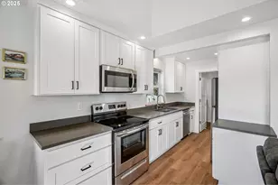 34326 Johnson Landing Rd, Scappoose, OR 97056 - Photo 9