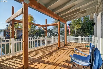 34326 Johnson Landing Rd #E-1, Scappoose, OR 97056 - Photo 19