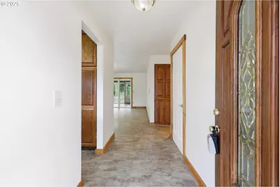 1920 NE View Ct, Gresham, OR 97030 - Photo 7